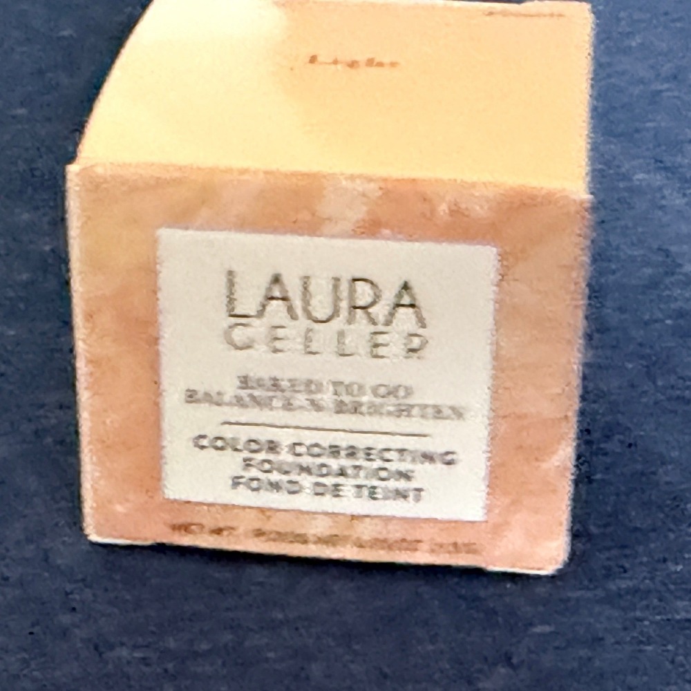 Laura Geller Baked to Go Balance-n-Brighten Foundation Light Travel Size Italian